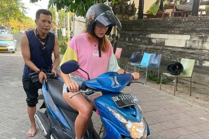 2 Hours Private Scooter Lesson in Bali - The opening theory session and scooter controls