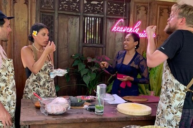 5 Star Private Cooking Class Experience in Bali, Lunch Included - Choosing two starters, two mains, and dessert