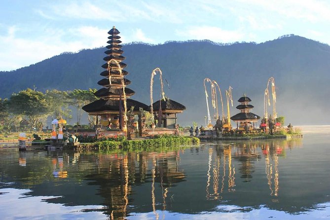 All inclusive Bali Sekumpul Waterfalls Trekking Tour - Reaching Sekumpul Waterfall on foot