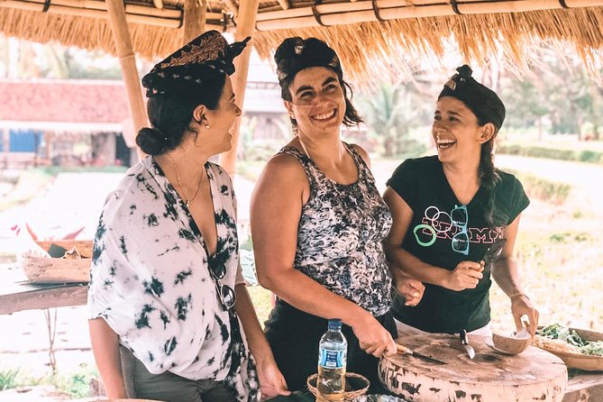 Authentic Balinese Cooking Classes - Why the 10-person limit matters
