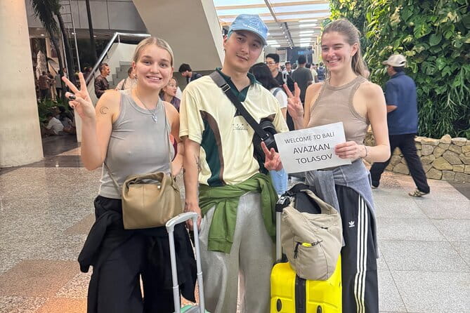 Bali Airport Pick up and Hotel Transfer in Private Car - A calm landing at Bali airport
