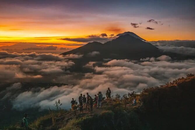 Bali day trip : Batur Sunrise Hike and Hot Spring All inclusive - Why Mount Batur sunrise is worth the alarm
