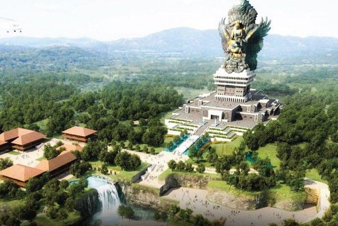 Bali Halfday Tour Uluwatu - Uluwatu Temple above the sea