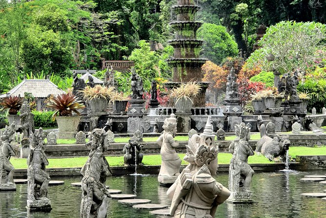Bali Instagram Tour : Heaven Gate Tour - Tirta Gangga - Tukad Cepung Waterfalls - What to bring and how to pace the day