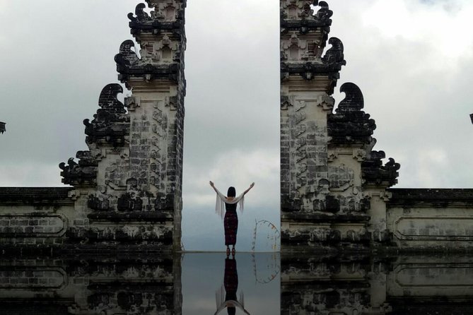 Bali Instagram Tour to The Most Scenic View - Tirta Gangga’s water gardens