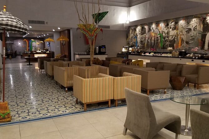 Bali International Airport (DPS) VIP Service Assistance - Luggage Collection With a Real Person Beside You