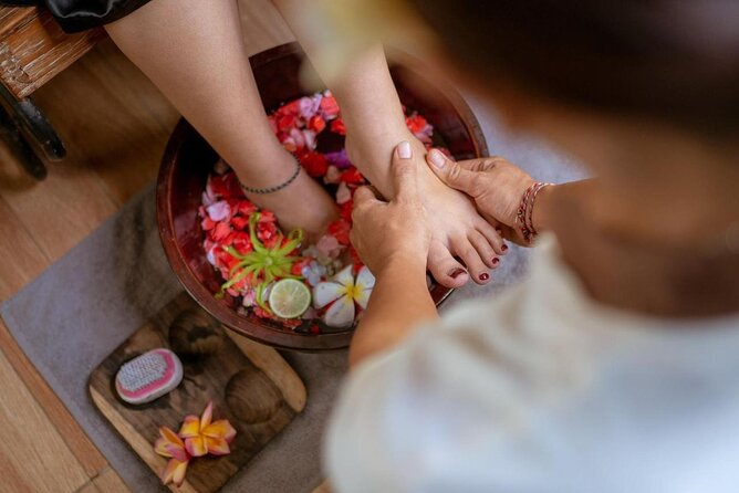 Bali Luxury Spa package Massage, Flower bath 2hour - What the two-hour Kuta spa ritual includes