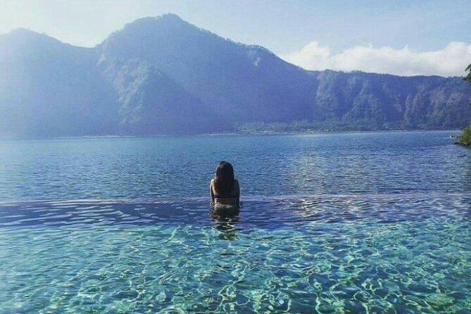 Bali Mount Batur Sunrise Hike and Natural Hot Spring - What the guide adds to the climb