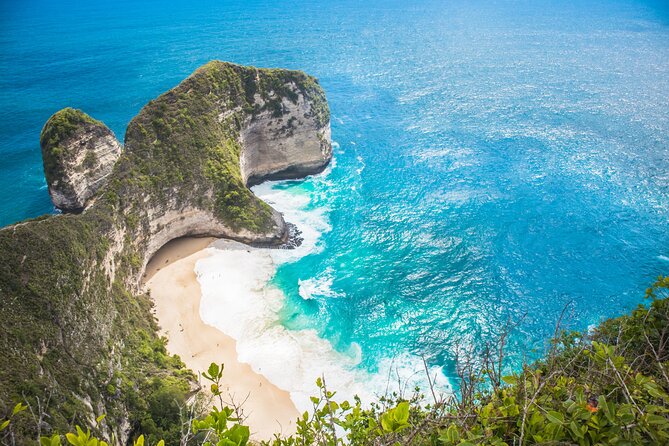 Bali Nusa Penida West Private All-Inclusive Tour - Indonesian lunch, with vegetarian food available