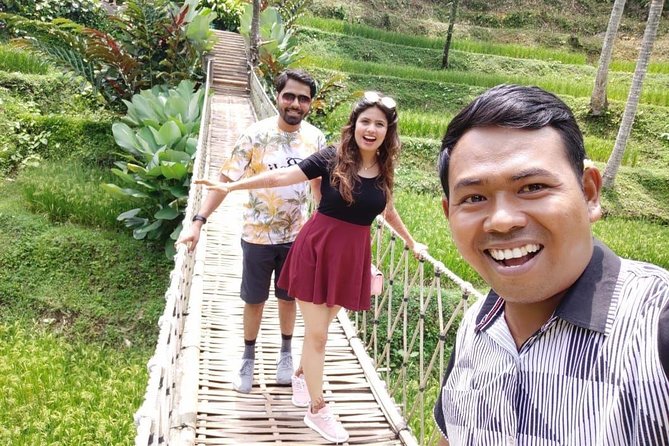 Bali Private 3 Days Tour Package Highlight - Day 1: from Balinese crafts to Tegenungan Waterfall