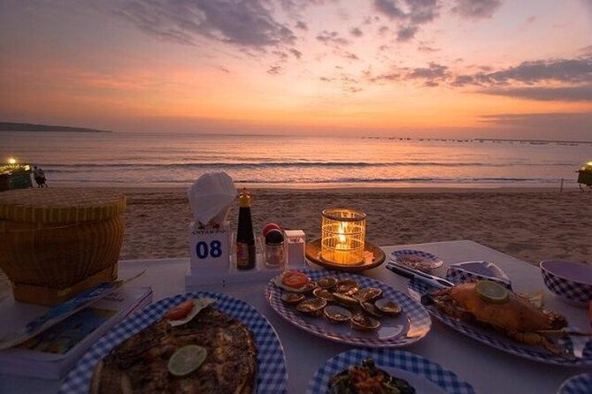 Bali Romantic Seafood Dinner under sunset jimbaran Beach - The seafood meal on the sand