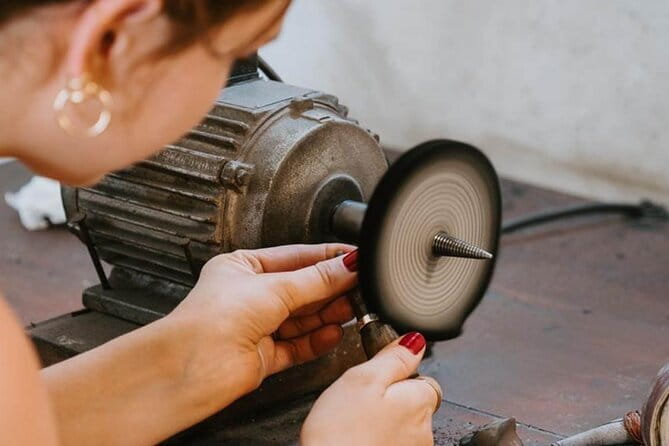 Bali: Silver Jewelry Making Class in Kuta - The human side of the workshop