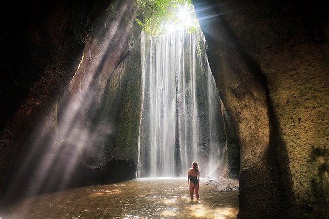 Bali Tour : Tegenungan - Tukad Cepung - Kanto Lampo - Tibumana Waterfall - Starting from Kuta and reaching the Ubud area