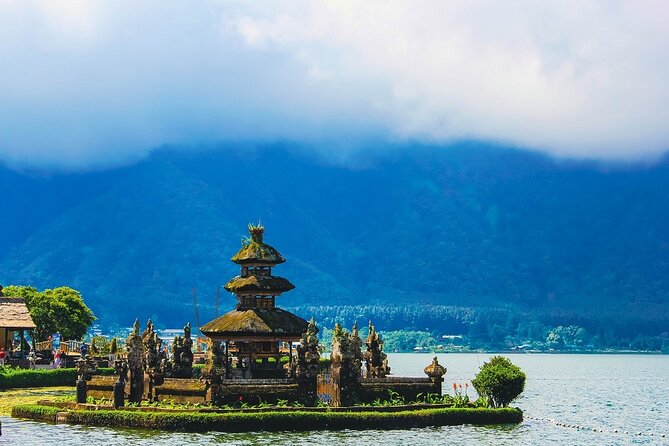 Bedugul and Singaraja Tour - Lovina’s black-sand coast and the lunch stop