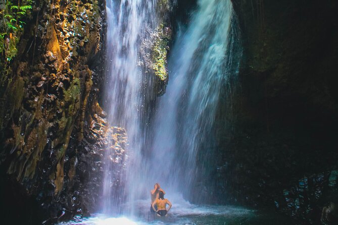 Bedugul and Singaraja Tour - Walking to Gitgit Waterfall