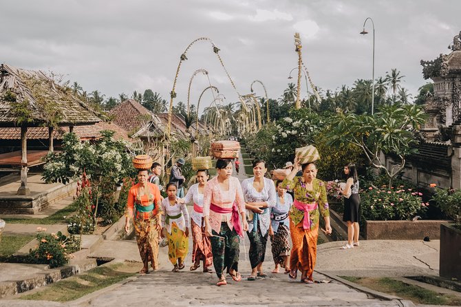 Besakih Mother Temple, Penglipuran Village and More - Full Day - Kertha Gosa Court begins the cultural story