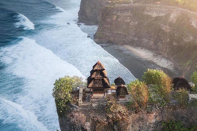 Best Bali Beaches - Uluwatu Temple - FREE Wi-Fi - Pantai Mengiat and Water Blow in Nusa Dua