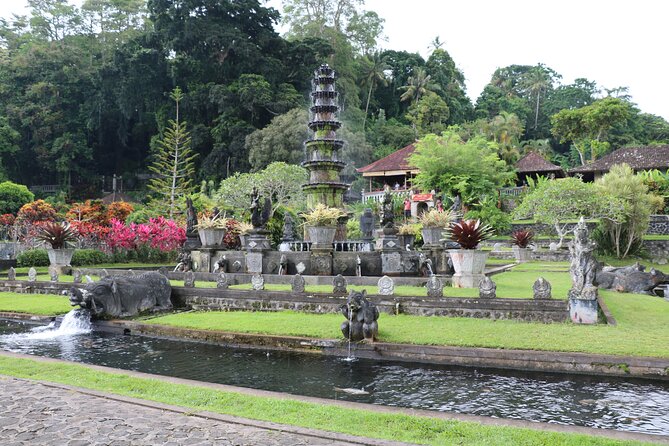 Best of Instagram Tour: Gate of Heaven, Tirta Gangga, Bali Swing - Who should book this experience?