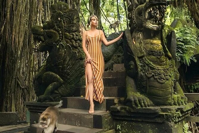 Best Of Ubud Private Day Tour With Local Guide - Batuan Temple: a short introduction to Balinese worship