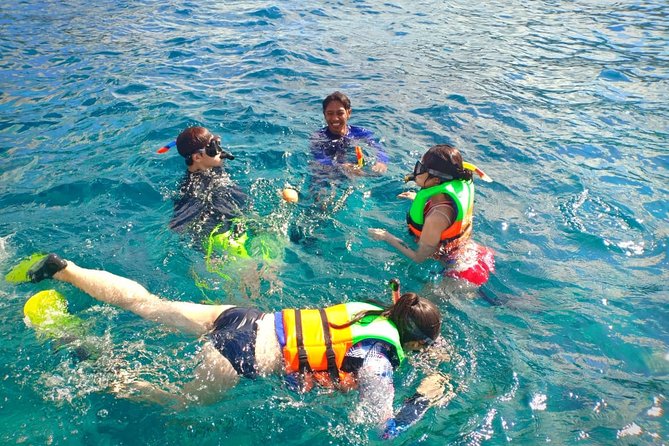 Blow Lagoon Bali Snorkeling and see Bali Bats Cave Temple - A shower, simple lunch, and a change of pace