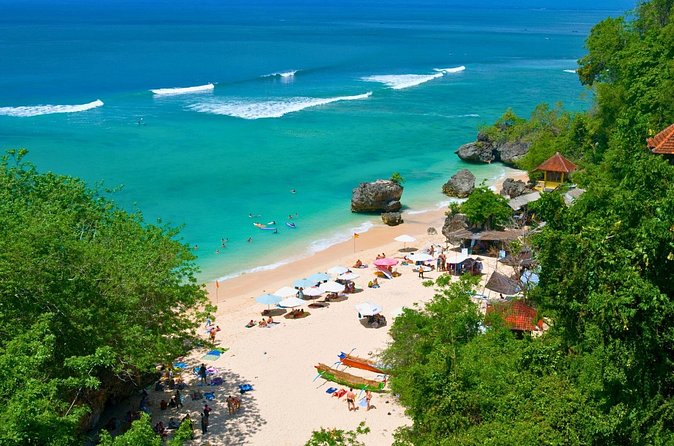 Explore Bali Beaches with Private Minivan Tour - Guides who make the day easier
