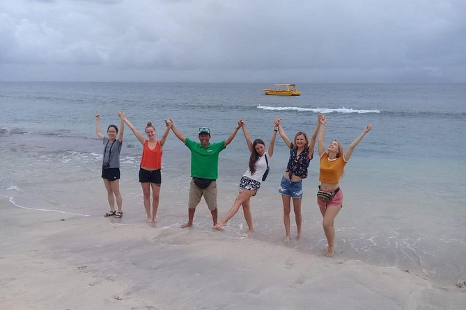 Explore The Nusapenida island In one Day - What the guides add to a packed day