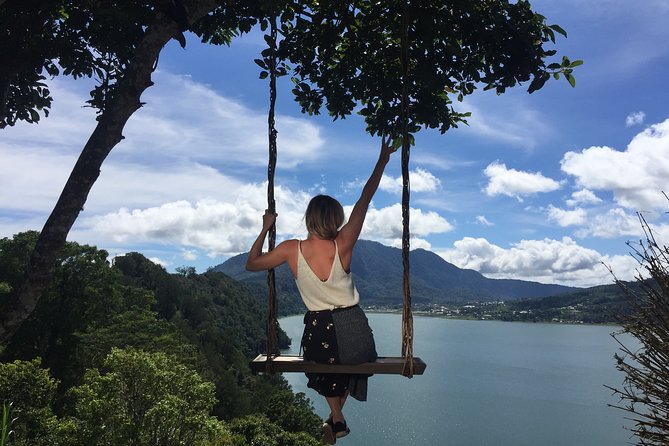 Instagram in north Bali : The Most Beautiful Spot for Photo - Handara Iconic Gate, 30 minutes of camera time