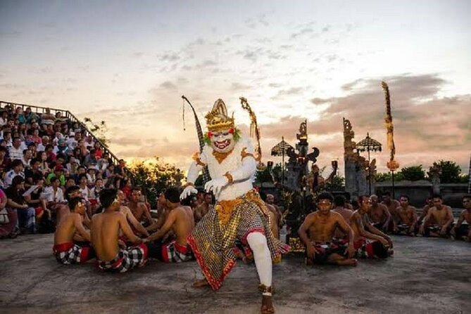 Kecak Fire Dance and Sunset at Uluwatu Temple All Inclusive - Reaching the amphitheater before 6 PM