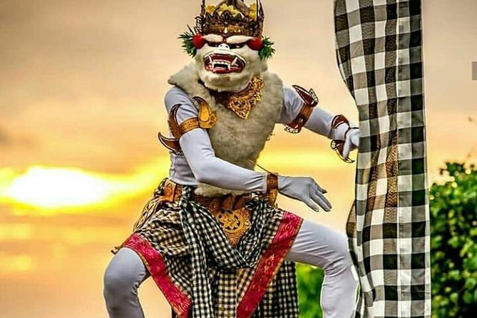 Kecak fire dance and uluwatu temple tour - free wifi - Ending at Jimbaran Beach