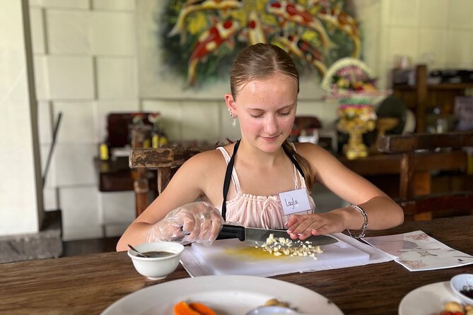 Mufu Rendang Cooking Class Kuta - The 9:30 am Start and Local Market Visit