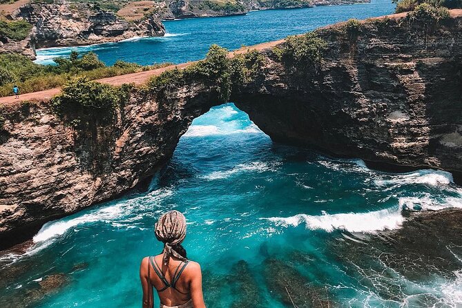 Nusa Penida Instagram Tour: The Most Iconic Spots (Private & All-Inclusive) - Diamond Beach and the steep stairway