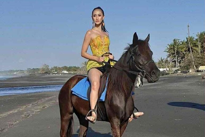 Private Bali Horse riding at saba beach - Riding Saba Beach’s black sand