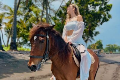 Private Bali Horse riding at saba beach