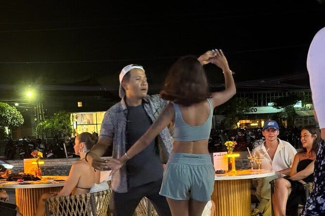 Private Salsa and Bachata Dance in Bali - Why this Kuta dance night works for beginners