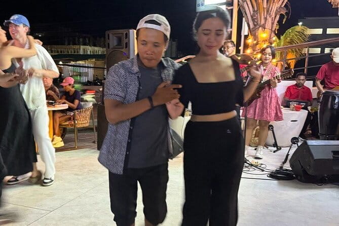 Private Salsa and Bachata Dance in Bali - Comfort, weather, and practical limits