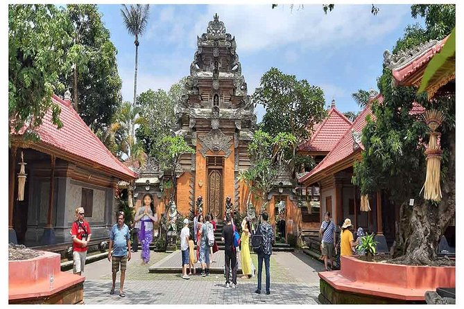 Private Tour: Batuan Temple, Tegenungan Waterfall, Elepahant Cave Free transport - Ubud Palace and the center of royal Ubud