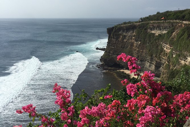 Private Tour: Highlights Uluwatu Temple & Southern Beaches Bali - Jimbaran Bay and the seafood finish