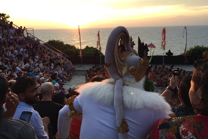 Private Tour: Highlights Uluwatu Temple & Southern Beaches Bali - The guide can make or break the day