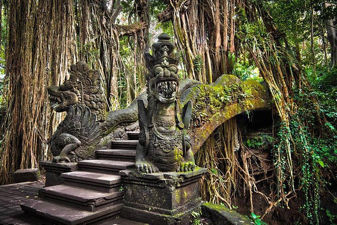 Private tour in Ubud country side - Lunch at Tebasari Resto