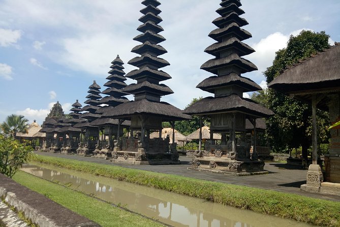 Private Tour: Leke-Leke Waterfall, Handara gate & Iconic Temples - Ulun Danu Beratan beside the crater lake