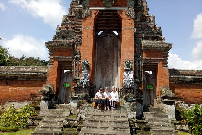 Private Tour: Leke-Leke Waterfall, Handara gate & Iconic Temples - Who will enjoy this route most?