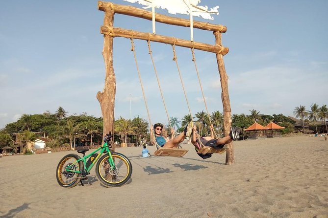 Seminyak Beach eBike Private Tour - A short break at Seminyak Flea Market