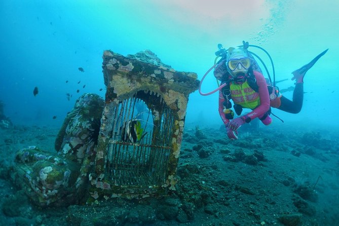 Shipwreck Diving in Tulamben - Getting ready at the dive center