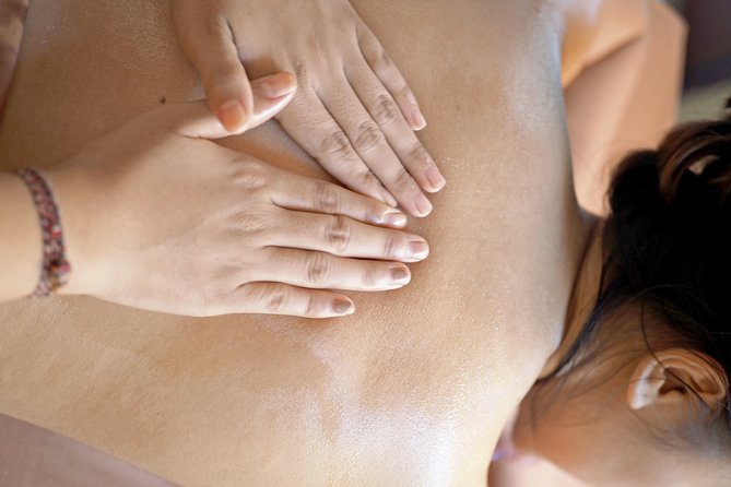Traditional Balinese Massage Lulur Package 120 minutes With Transfers In Kuta - The flower bath has a modest role