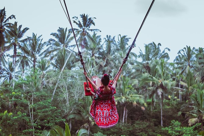 Ubud and Tanah Lot Temple Small Group Sunset Tour - Starting with Barong and Keris dance