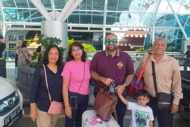 Ubud Bali - Airport & Ground Transfers | Price per Car - Finding your driver at the arrival terminal