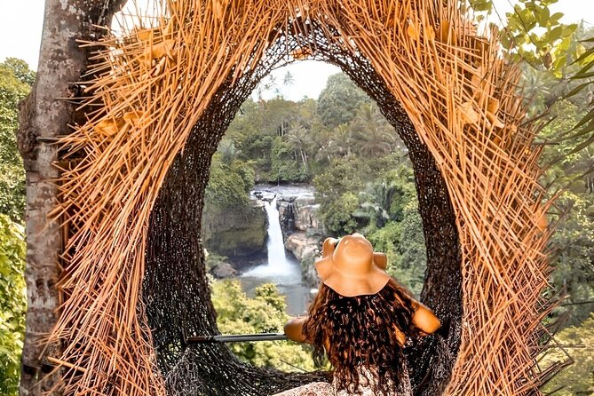 Ubud Day Tour: Sacred Monkey Forest, Tegenungan Waterfall, Rice Terrace - Ubud Palace, a brief look at royal Bali