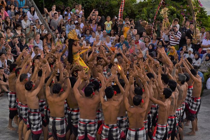 Uluwatu Cliff Temple sunset Tour with Kecak Show and Sea Food Dinner at Jimbaran Beach - Jimbaran Bay turns dinner into part of the scenery