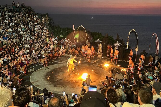 Uluwatu Temple Entrance & Kecak Dance Tickets - Why Uluwatu works so well at sunset